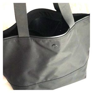 🍋🖤Lululemon gym/travel tote